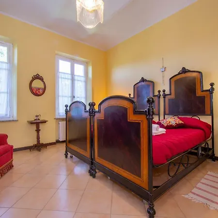 Apartment La *
